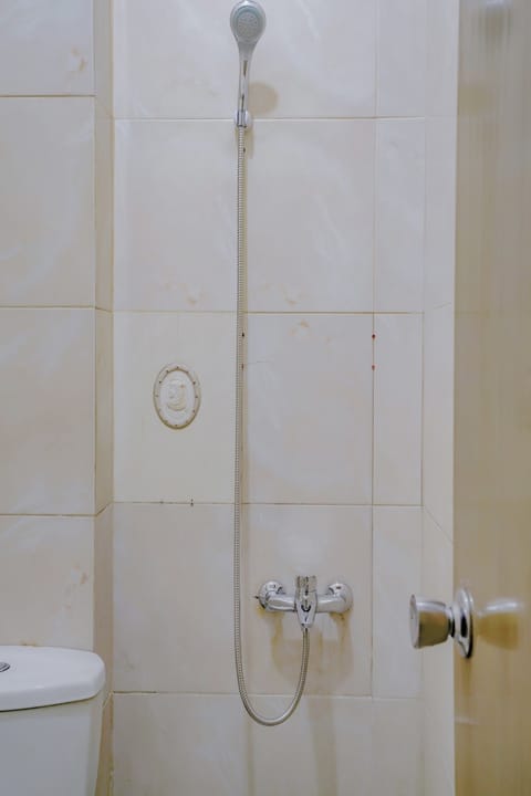 Deluxe Double Room | Bathroom | Shower, soap