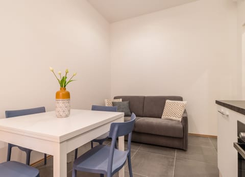 Comfort Room | Living area