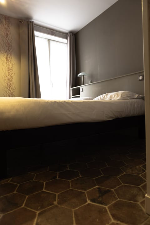 Standard Room | Desk, free WiFi