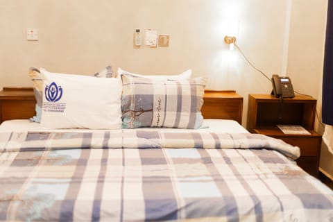 Executive Room | Desk, free WiFi, bed sheets