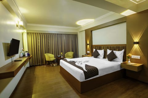 Deluxe Room | Desk, free WiFi, bed sheets