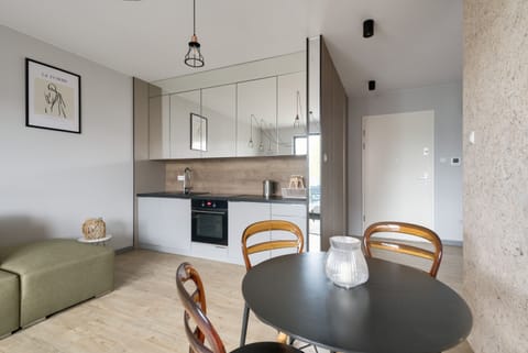 Apartment | Private kitchen | Mini-fridge, stovetop, dishwasher, electric kettle