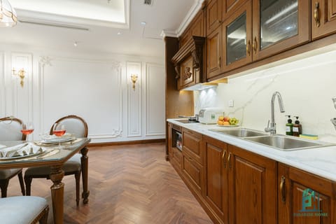 Royal Apartment | Private kitchen | Full-size fridge, microwave, stovetop, rice cooker