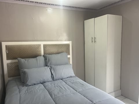 Comfort Cottage, 1 Bedroom, Garden View, Ground Floor | Egyptian cotton sheets, premium bedding, pillowtop beds