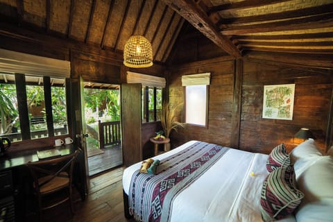 Traditional Double | Down comforters, pillowtop beds, minibar, in-room safe