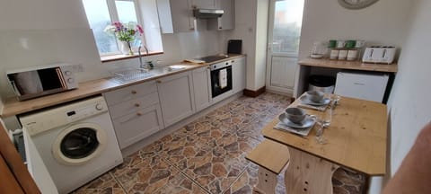 kitchen with washing machine