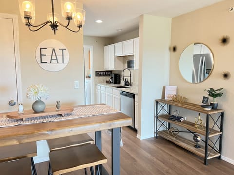 Whether it's a hearty breakfast cooked up in your full kitchen to kickstart your day or winding down with dinner and sharing stories, our space is where good food and great company meet for unforgettable moments.