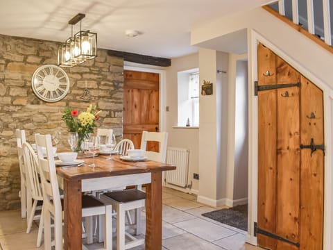 Kitchen/diner | Cross House Cottage - Castle Gate Retreats, Kirkby Lonsdale