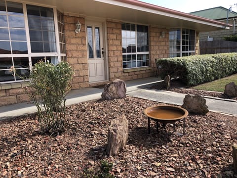 Front house from sideJPG