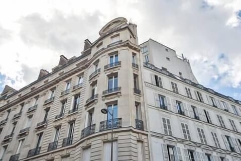 21154bc6 48b2 40ae 8b3c db69f5dcc1bb