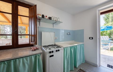 Autumn, Kitchen, Spring, Summer