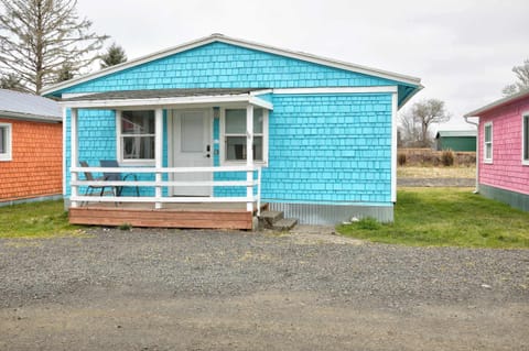 Cottage 5 is a cozy 2BR retreat, perfect for relaxation.