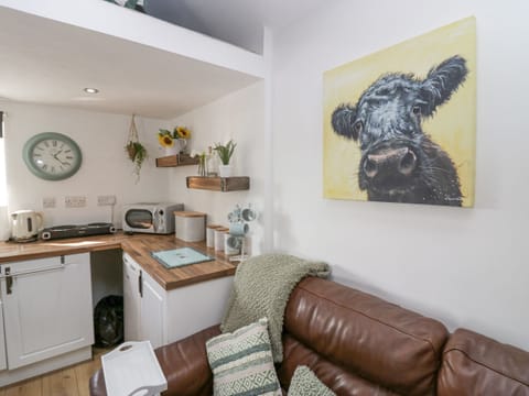 Cottage | Private kitchen | Cookware/dishes/utensils