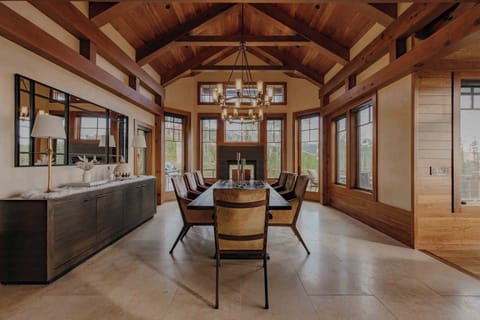 Dining Room - Summer