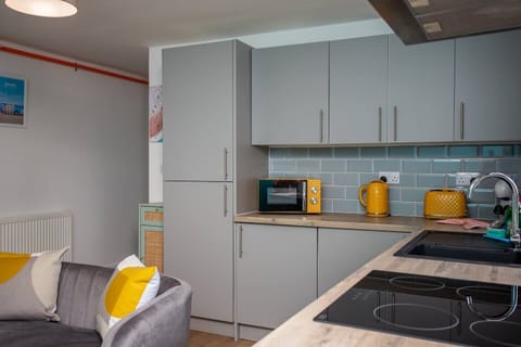 Prepare to be impressed by the modern convenience of our fully-equipped kitchen.