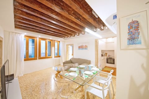 Apartment | Living area | 42-inch TV with digital channels