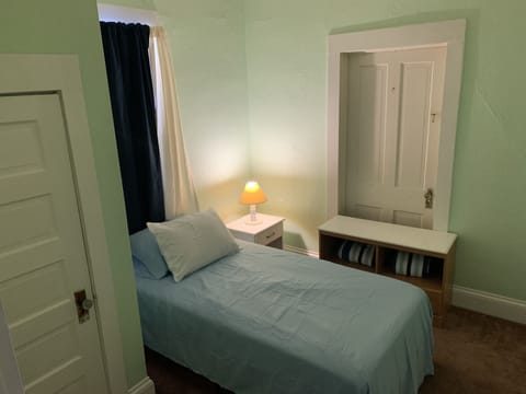 Cottage, 2 Bedrooms | 2 bedrooms, free WiFi