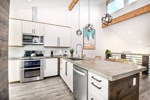 Beautiful Open Chefs Kitchen