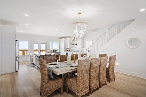 004 The Anchored Lighthouse Dinning Room Table