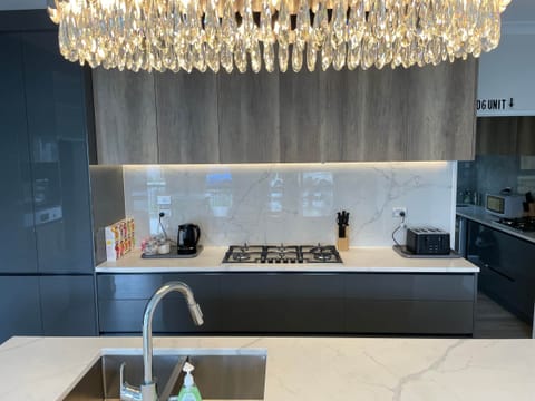 5A4078F3 3213 41AE B8C2 0EB74EA1B69E