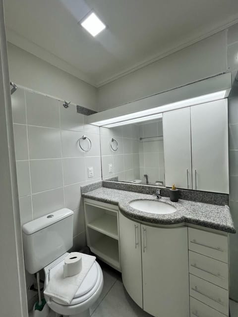 Apartment | Bathroom | Shower, towels