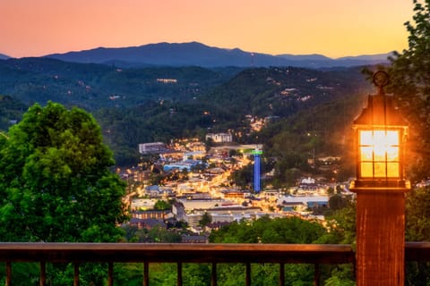 Set just above Gatlinburg, Bear Paw offers amazing views and even better location