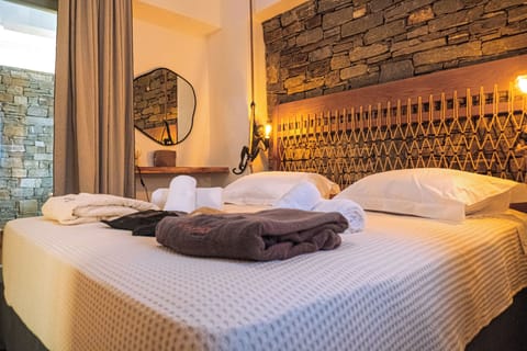 Family Room, 2 Bedrooms | Hypo-allergenic bedding, free minibar, in-room safe, desk