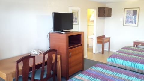 Room, 2 Queen Beds | Free WiFi, bed sheets