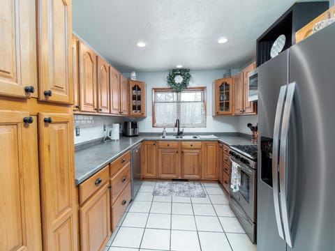 Fully equipped kitchen