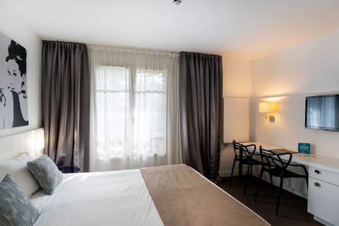 Classic Double Room | Free WiFi, bed sheets