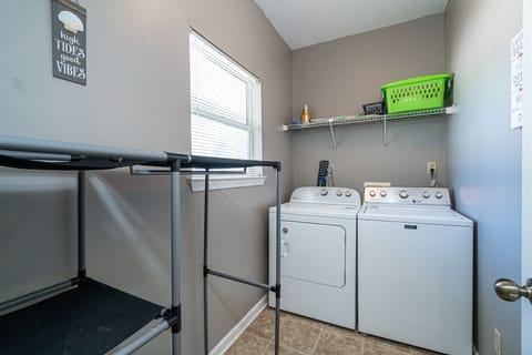 Condo, Multiple Beds, Pool Access | Laundry
