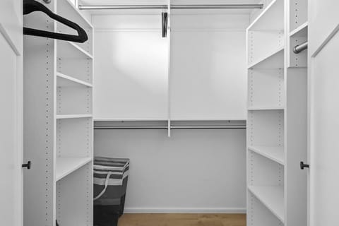 Walk-in closet