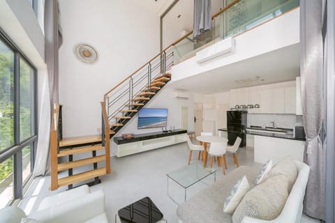 Panoramic views in Kamala duplex apartment (14194)