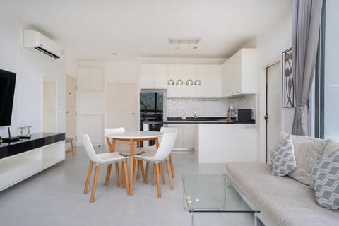 Panoramic views in Kamala duplex apartment (14217)