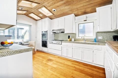 Open well Stocked kitchen.