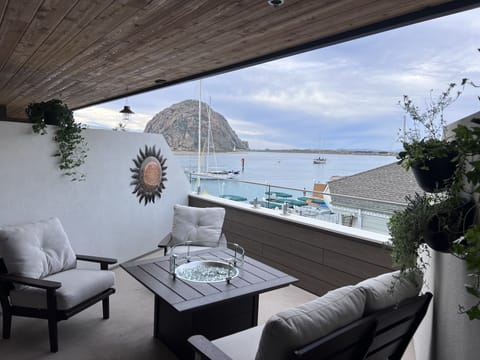 Superior Room, 1 King Bed with Sofa bed, Balcony, Ocean View | Beach/ocean view