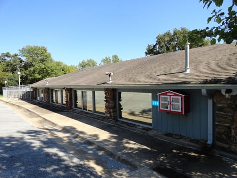 Recreation Center is a 5 minute drive from the house.