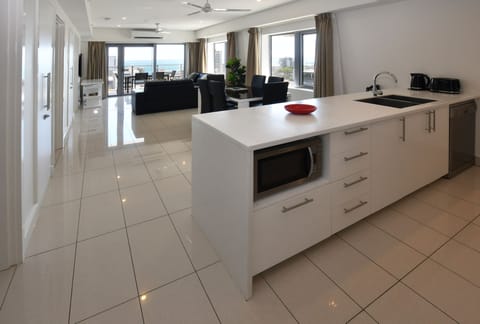 Panoramic Apartment | Private kitchen | Full-size fridge, microwave, oven, stovetop