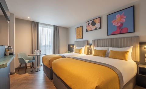 Desk, travel crib, bed sheets