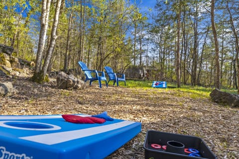 Outdoor games included - washers