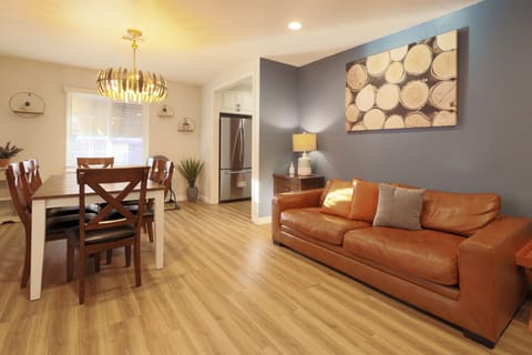 Living & Dining room area