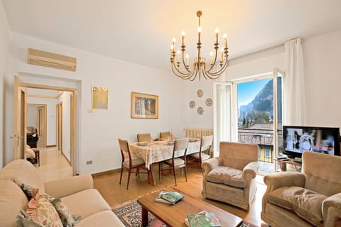 Living and dining room