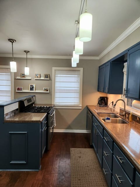 Kitchen w/ Stainless Steel appliances
