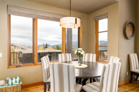 Dining Room, Dining Table, Furniture, Indoors, Table