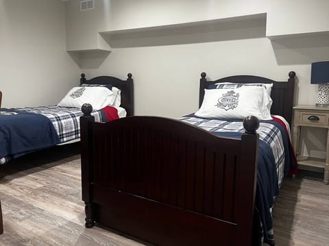 Separate room with two twins, 1 trundle