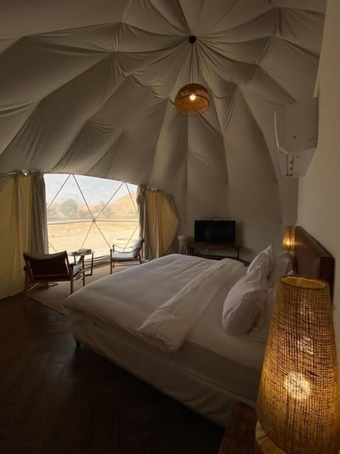 Design Tent | Hypo-allergenic bedding, pillowtop beds, minibar, individually decorated