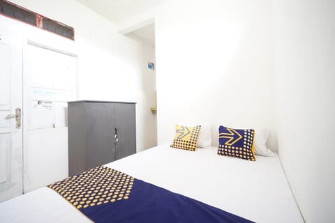 Economy Double Room | Free WiFi, bed sheets