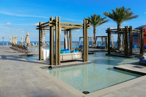 2 outdoor pools, free cabanas, pool umbrellas