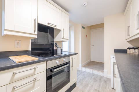 0367ad25-f279-4f75-a617-48eefa5088b6