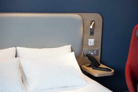 Desk, laptop workspace, blackout drapes, soundproofing